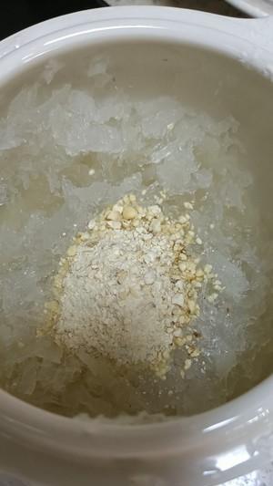 如何制作纯正的燕窝？（掌握燕窝的发制方法，轻松制作顶级燕窝）-第3张图片-美味行家