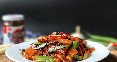 蕈菇香肠炒年糕的美味做法（轻松学会制作美味蕈菇香肠炒年糕）-第1张图片-美味行家