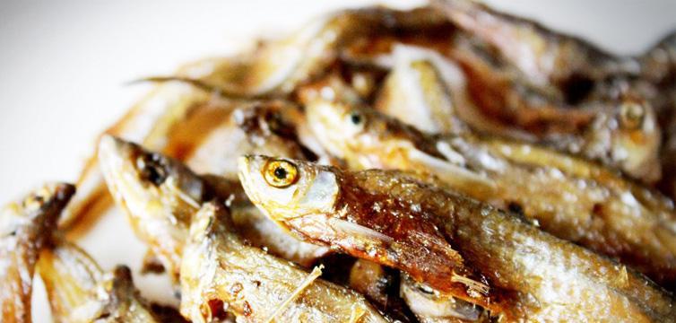 尝试烹饪香辣凤尾鱼，享受美味佳肴（烹饪凤尾鱼的诀窍和美味食谱）-第2张图片-美味行家