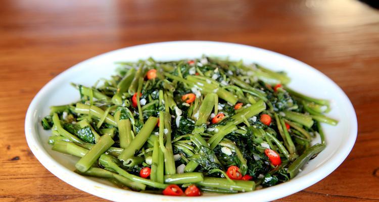 蒜香空心菜的做法（营养美味，简单易学）-第3张图片-美味行家