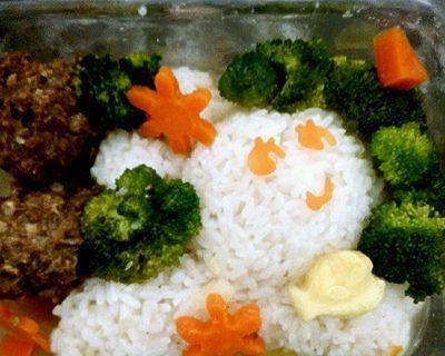 萌萌小兔子便当制作方法（让午餐更有趣的营养搭配）-第3张图片-美味行家