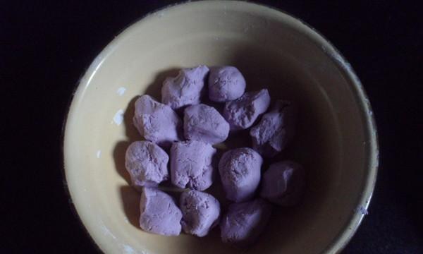 紫薯芝麻汤圆的做法（家庭简单制作，过年必备美食）-第1张图片-美味行家