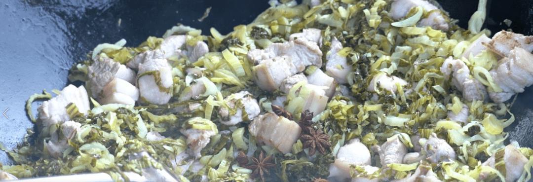 咸菜铺猪肉做法详解（口感鲜美，简单易学，适合家庭烹饪）-第2张图片-美味行家