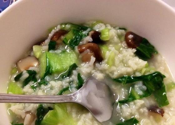 香菇肉末青菜粥的制作方法（让你轻松做出营养美味的粥）-第3张图片-美味行家