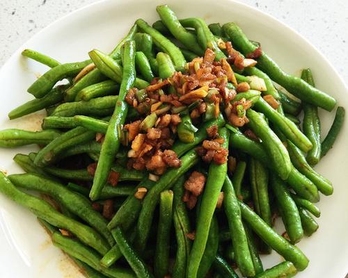 美味健康的肉末四季豆角（享受美食与健康的完美结合）-第2张图片-美味行家