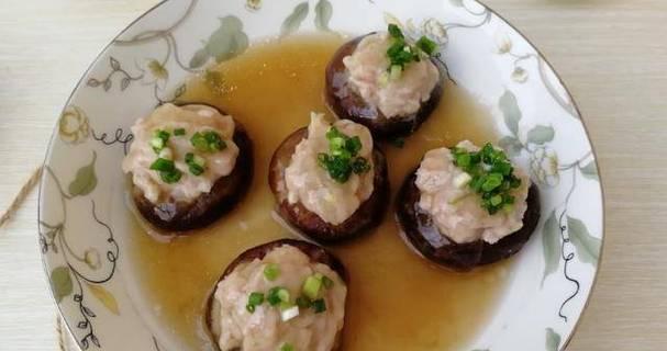 美味香菇酿肉，让你的家庭晚餐更加丰富（香菇+肉=无限美味，尝尝这道下饭好菜吧！）-第1张图片-美味行家