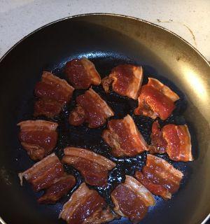 五花肉辣椒酱的制作方法（自制美味辣椒酱，口感鲜美！）-第2张图片-美味行家