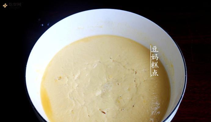 美味可口的玉米面松饼（手把手教你制作健康营养的玉米面松饼）-第1张图片-美味行家