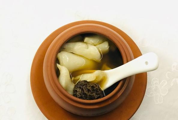 羊肚菌鸽子新西兰花胶汤的制作方法-第2张图片-美味行家