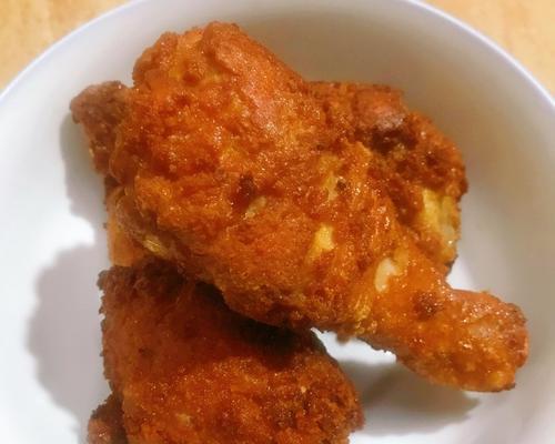 美味炸鸡腿的制作方法（让你在家也能做出媲美外面餐厅的鲜美炸鸡腿）-第3张图片-美味行家