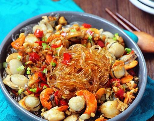 蒜蓉扇贝肉蒸粉丝，美味又健康（一道简单易学的海鲜粉丝菜品）-第1张图片-美味行家