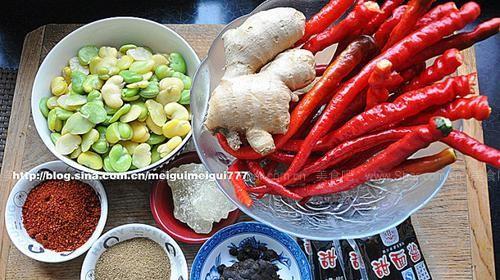 辣味满满，口感十足——以香辣白干为主角的美食之旅（品尝四川地道美食，享受辣到心底的滋味）-第1张图片-美味行家