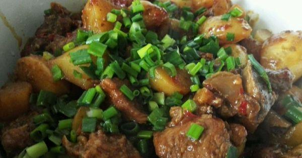 用土豆烧排骨豇豆做五香味美食（15道步骤，手把手教你做出绝佳排骨豇豆）-第2张图片-美味行家