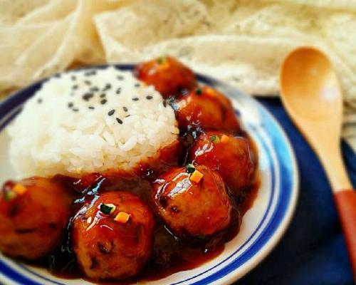 手把手教你做美味糖醋藕圆（传统美食新做法，营养美味轻松搞定）-第2张图片-美味行家