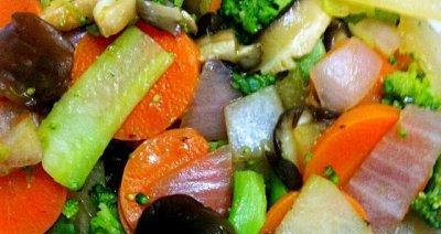 清凉美食，健康享受——以西瓜粥为主题的做法（解暑神器，美容养颜，营养丰富，简单易学）-第3张图片-美味行家