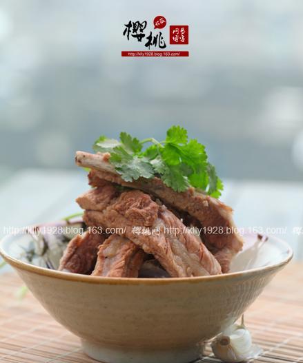樱桃恋排骨的制作方法（用樱桃和酱油烤出香甜入味的排骨）-第2张图片-美味行家