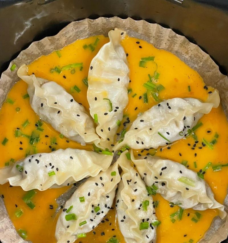 美味生煎饺的制作方法（掌握生煎饺的秘密，让你轻松做出香脆可口的美味佳肴！）-第2张图片-美味行家