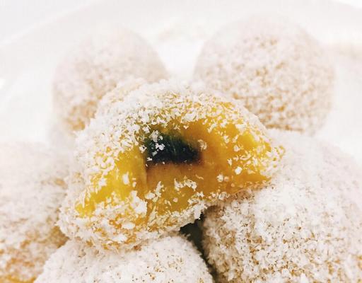 香甜可口的椰蓉南瓜饼（用南瓜制作健康美味小食）-第1张图片-美味行家