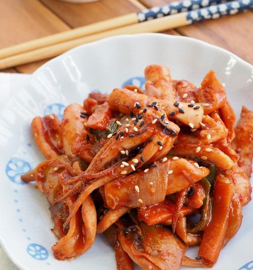 辣味十足，美味香辣萝卜条的制作方法（热辣美食，尽享口感盛宴！）-第2张图片-美味行家