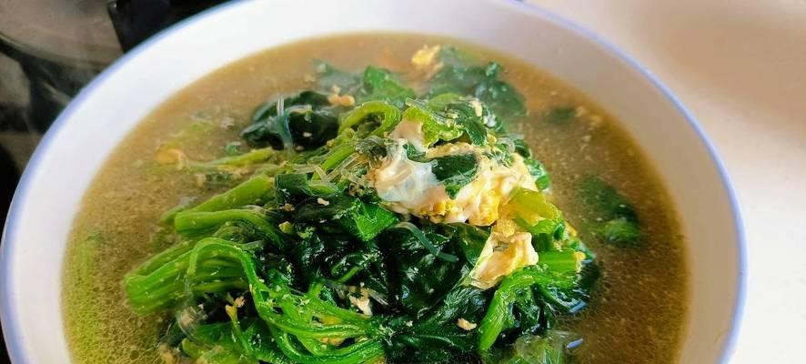 茼蒿蛋花汤的做法（营养美味，家常小清新）-第1张图片-美味行家
