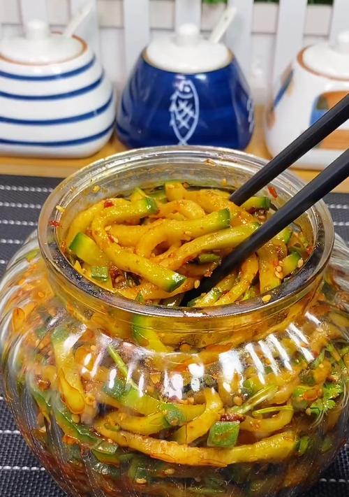 五味小菜制作全攻略（学会如何做出美味可口的五味小菜，让你的家庭聚餐更丰富多彩）-第3张图片-美味行家