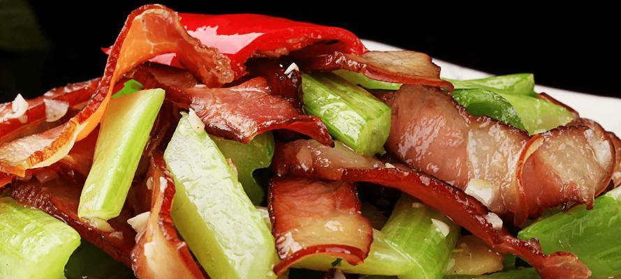 美味家常菜-线椒炒腊肉（做法简单，口感香辣可口）-第2张图片-美味行家