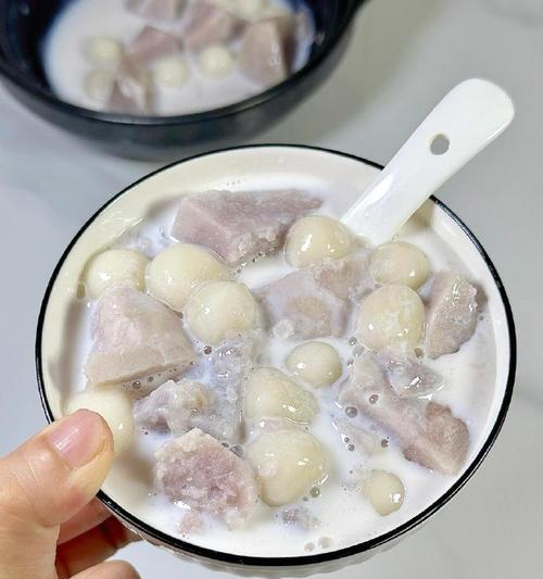 美味芋圆糖水的制作秘方（享受甜蜜滋味的健康饮品）-第3张图片-美味行家