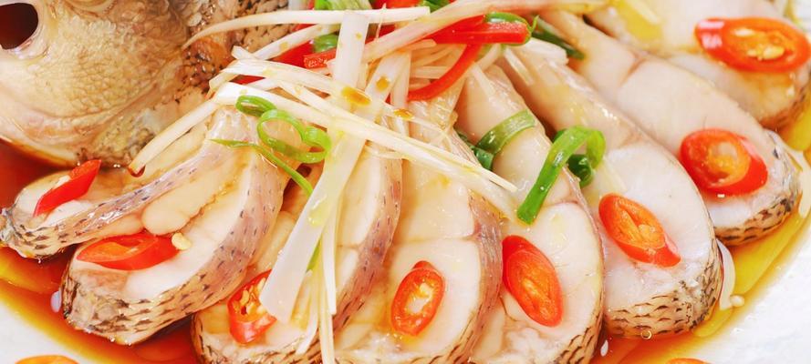 清蒸孔雀开屏鱼的做法（传统美味，口感鲜美）-第3张图片-美味行家