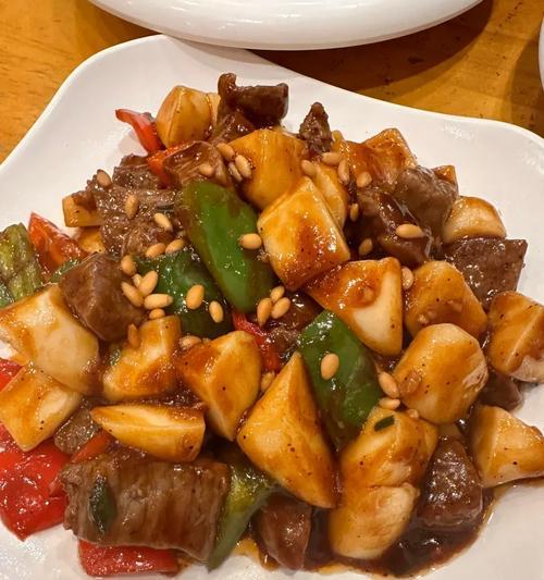 美味松子茄子的制作方法（传统风味与健康饮食的完美结合）-第1张图片-美味行家
