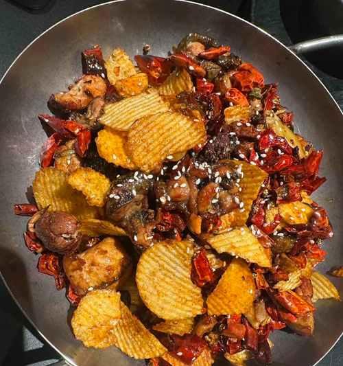云南特色菜的做法（探寻云南餐桌的美食文化）-第2张图片-美味行家