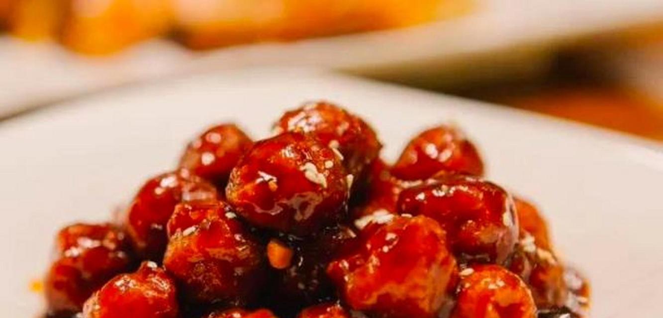 手把手教你做糖醋藕丸（传统美食的味蕾盛宴，学会糖醋藕丸，重现传统滋味）-第3张图片-美味行家