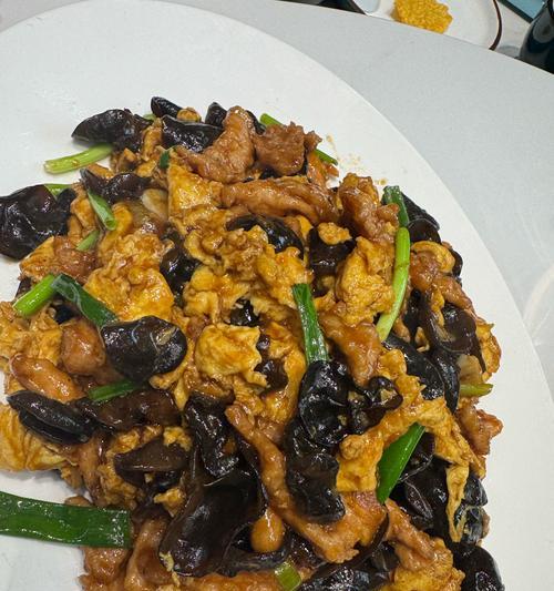 蒸苜蓿的做法及营养价值详解（从原料选购到烹饪技巧，教你制作美味健康的蒸苜蓿菜品）-第3张图片-美味行家