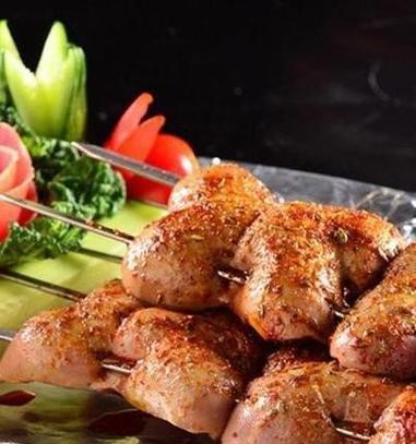 五彩蔬羊肉串的美食魅力（健康美食，色香味俱佳）-第1张图片-美味行家
