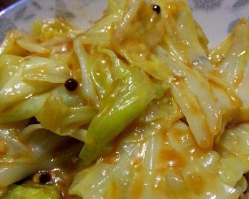 品味酸甜可口的糖醋莲白（一道营养丰富又简单易做的家常菜）-第2张图片-美味行家