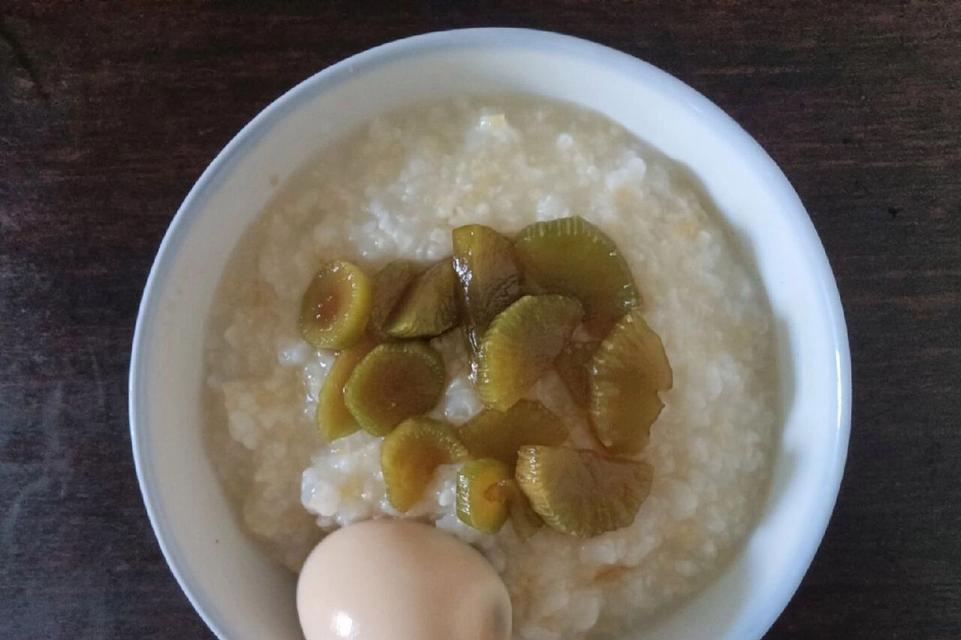 杂咸粥，营养丰富的美食之选（传统美食的独特魅力，让你爱不释口）-第3张图片-美味行家