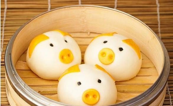 手把手教你制作小猪奶黄包（DIY美食，做个有趣的小猪奶黄包）-第1张图片-美味行家