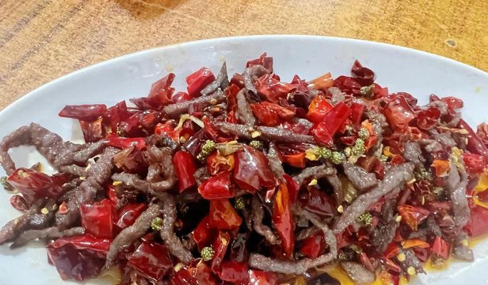 蒜薹煸牛肉丝的做法（家常菜谱，美味又营养）-第1张图片-美味行家