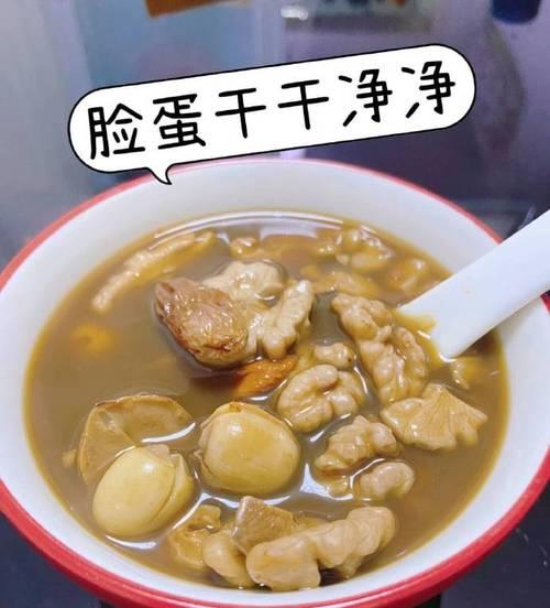 秋日美食——板栗核桃糕（用味蕾感受秋天的气息）-第1张图片-美味行家