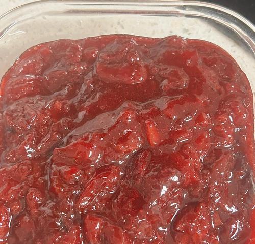 手工制作美味樱桃果酱（教你轻松做出口感绝佳的樱桃果酱）-第3张图片-美味行家