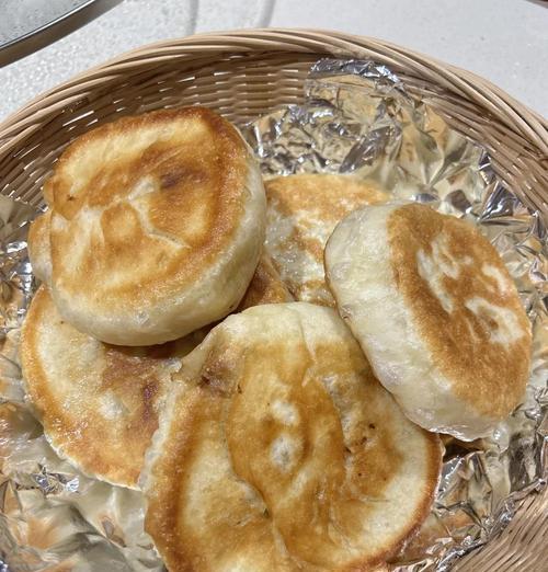 香煎茴香肉馅饼的制作方法（用茴香提升肉馅口感的技巧）-第2张图片-美味行家
