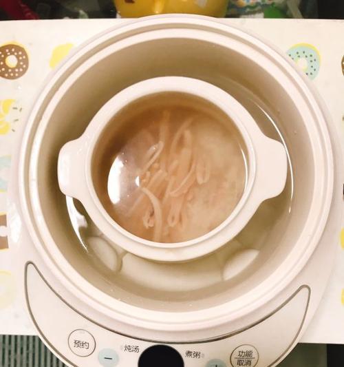 银鱼粥的制作与营养价值（健康美味，家庭必备的营养粥汤）-第2张图片-美味行家