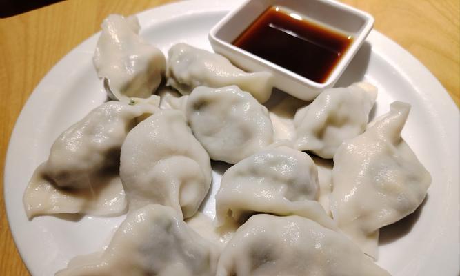 如何烹饪美味的白菜炖冻豆腐（简单易学，营养美味，白菜+冻豆腐，让你回味无穷）-第1张图片-美味行家