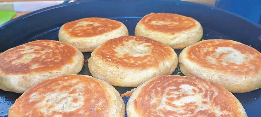 自制芝麻酥饼，健康美味不容错过（家庭厨房也能做出传统美食）-第1张图片-美味行家