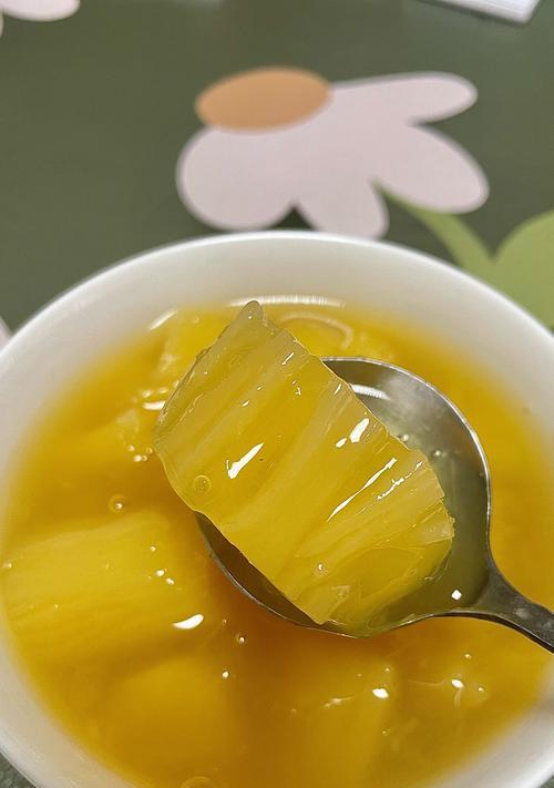 银耳紫薯糖水的制作方法（清热解暑，滋润养颜的甜品）-第2张图片-美味行家