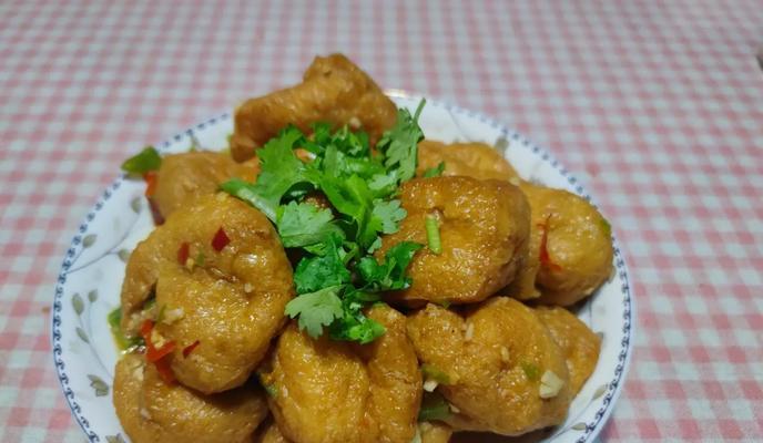 手撕白菜炒油豆腐，美味下饭必备！（做法简单易学，家常美食不容错过！）-第1张图片-美味行家
