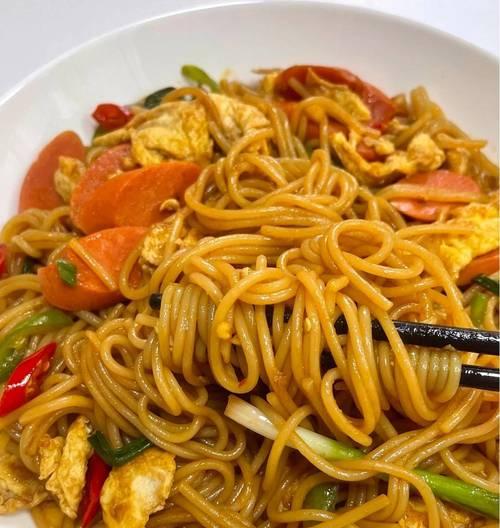 包菜肉丁炒米粉，美味易做（快乐厨房，轻松入手）-第1张图片-美味行家