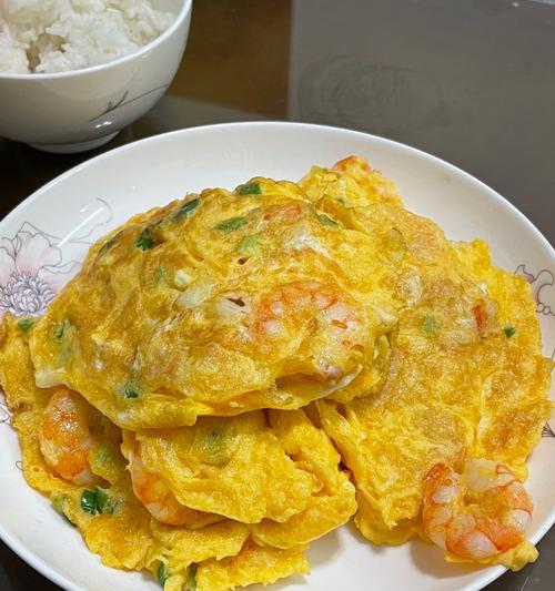 美食家的私房菜——虾仁炒三鲜（用新鲜食材打造鲜美口感，回味无穷！）-第3张图片-美味行家