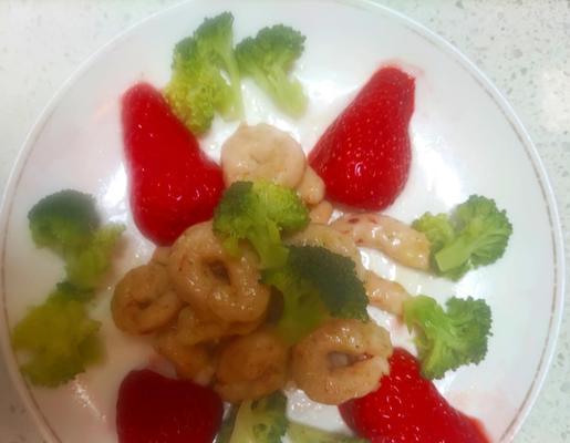 手把手教你做虾香肠宝宝辅食（营养丰富，美味可口，让宝宝爱上吃饭）-第3张图片-美味行家