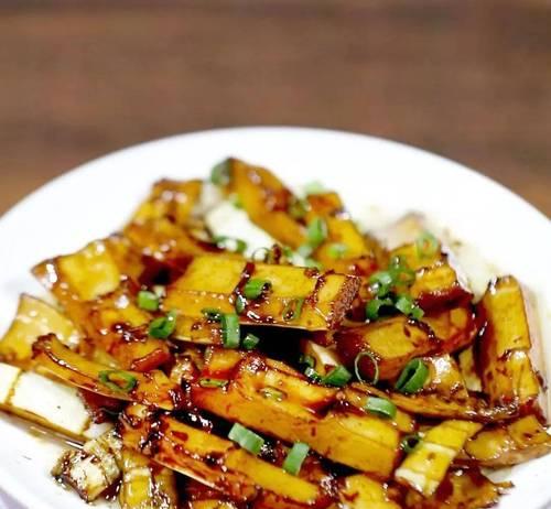 美味油焖笋的做法（家常小菜，简单易学，轻松享受美食）-第1张图片-美味行家