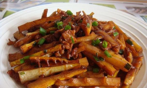 美味油焖笋的做法（家常小菜，简单易学，轻松享受美食）-第2张图片-美味行家